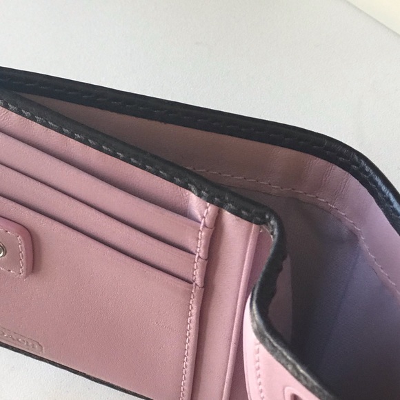 new mini coach wallet - Picture 3 of 5